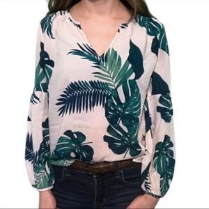 OLD Navy XS White Tropical Top‎